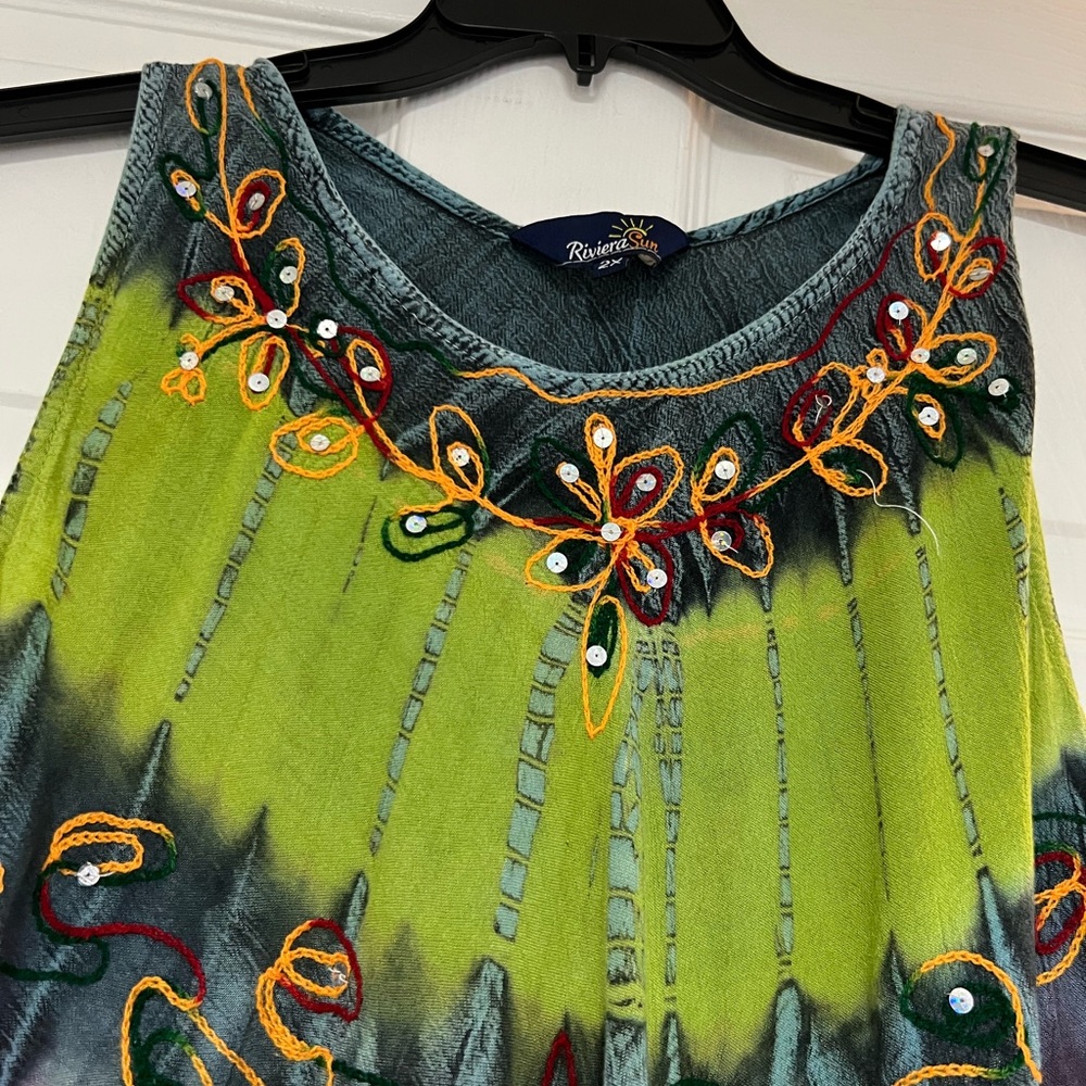Riviera Sun’s Colorful Floral Embellished Midi Dress - Picture 4 of 7